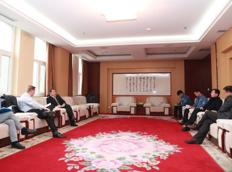 英國英力士苯領公司前來化工公司參觀洽談